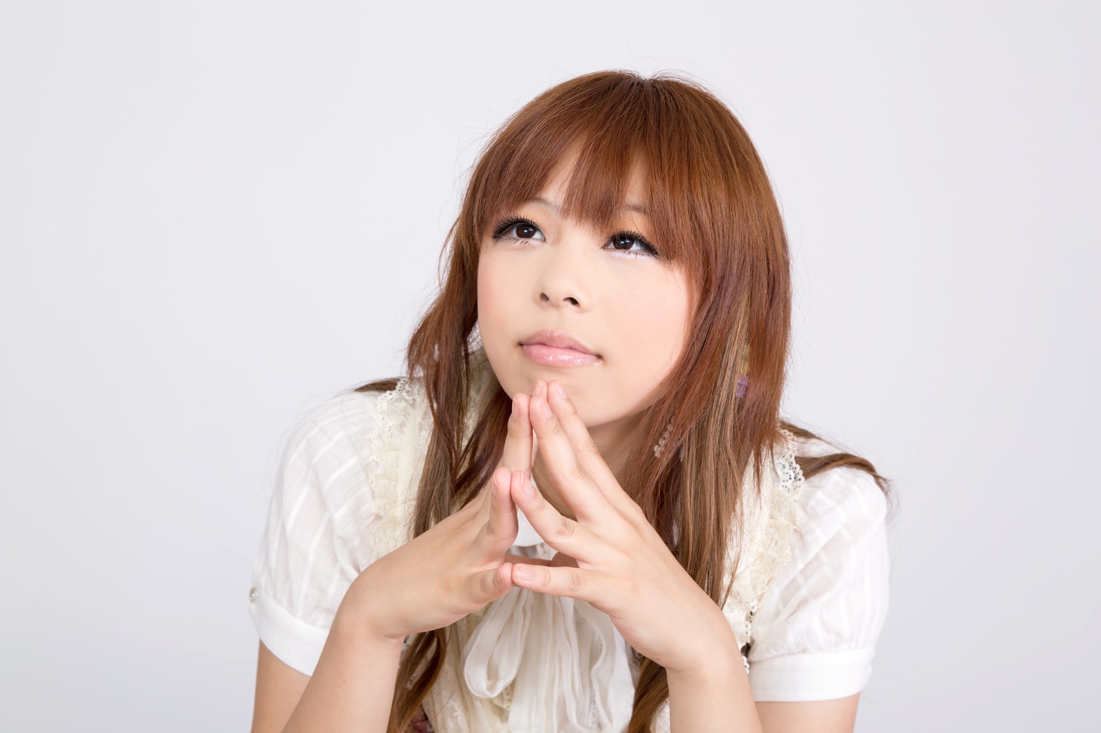 願いを考えている女性 彼氏にマンネリ化した女性が見せるサイン