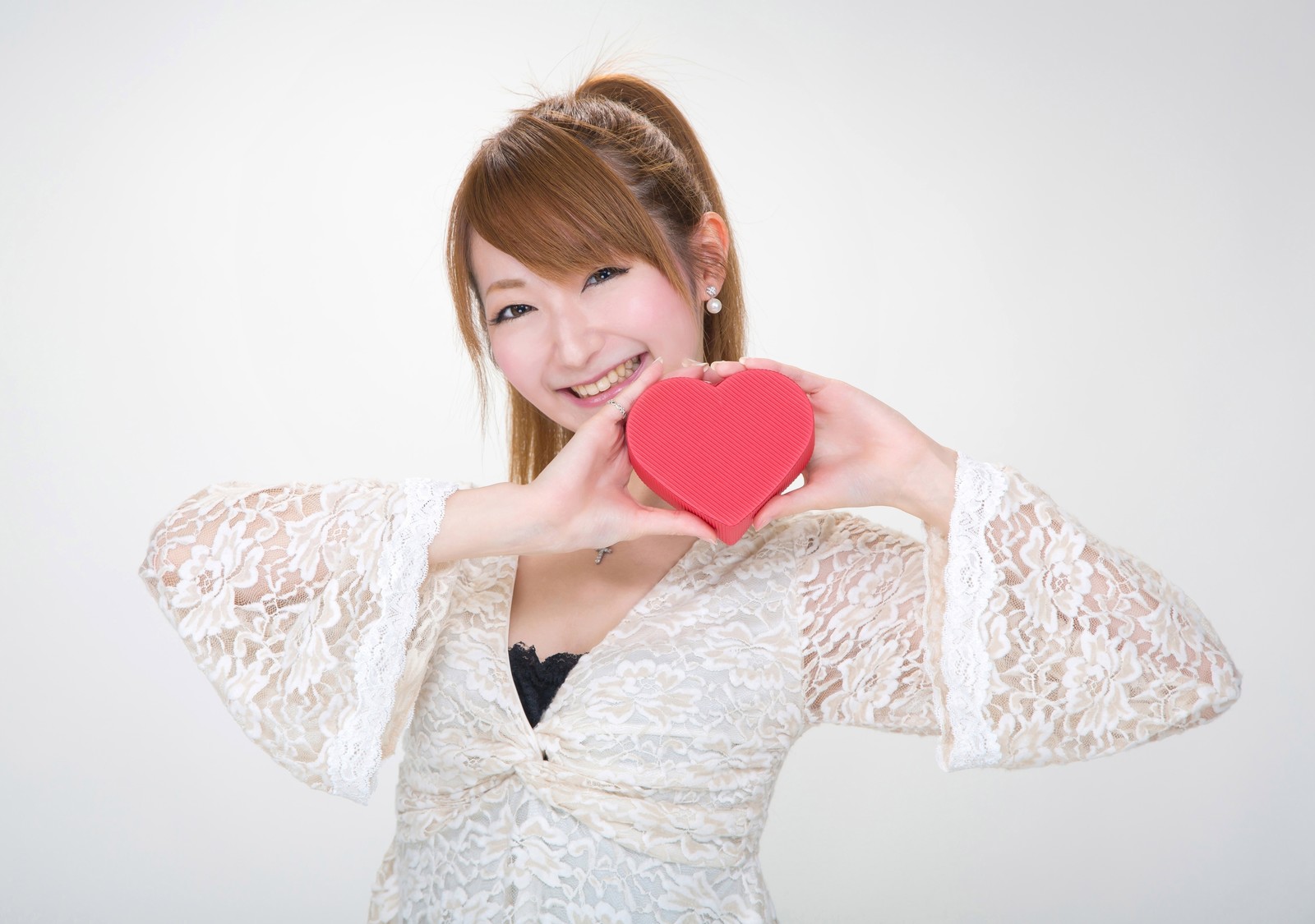 女性に常にモテる魅力的すぎる大人の男性に見られる特徴とは?