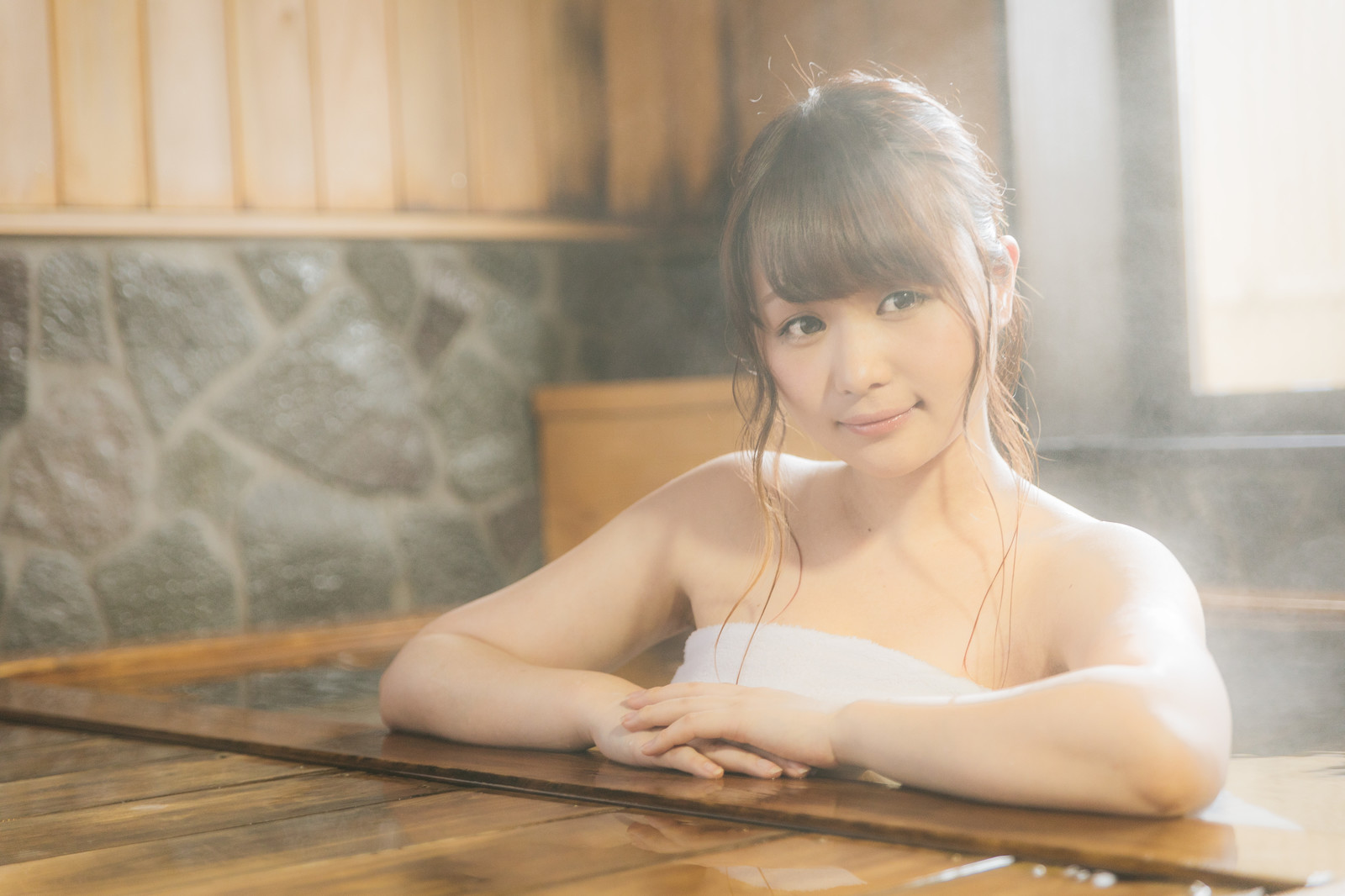 入浴する美女 手に入りづらい男性を欲しくなる女性心理とは?