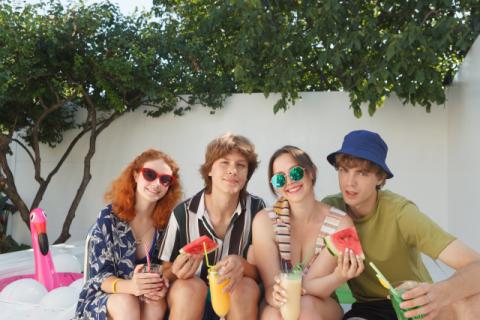 友達4人グループ
