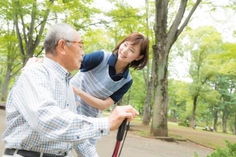 親に依存しない「自立した男性」がモテる