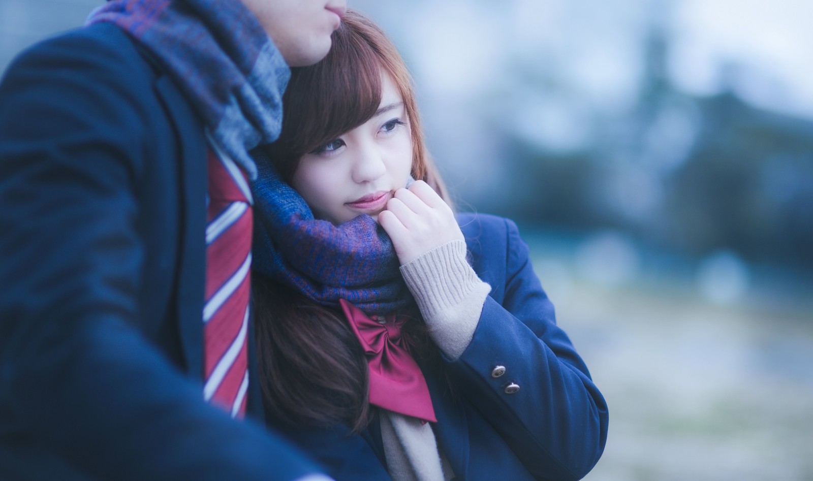 高校生カップル モテる男性は、どうして男性からも人気があるのか?